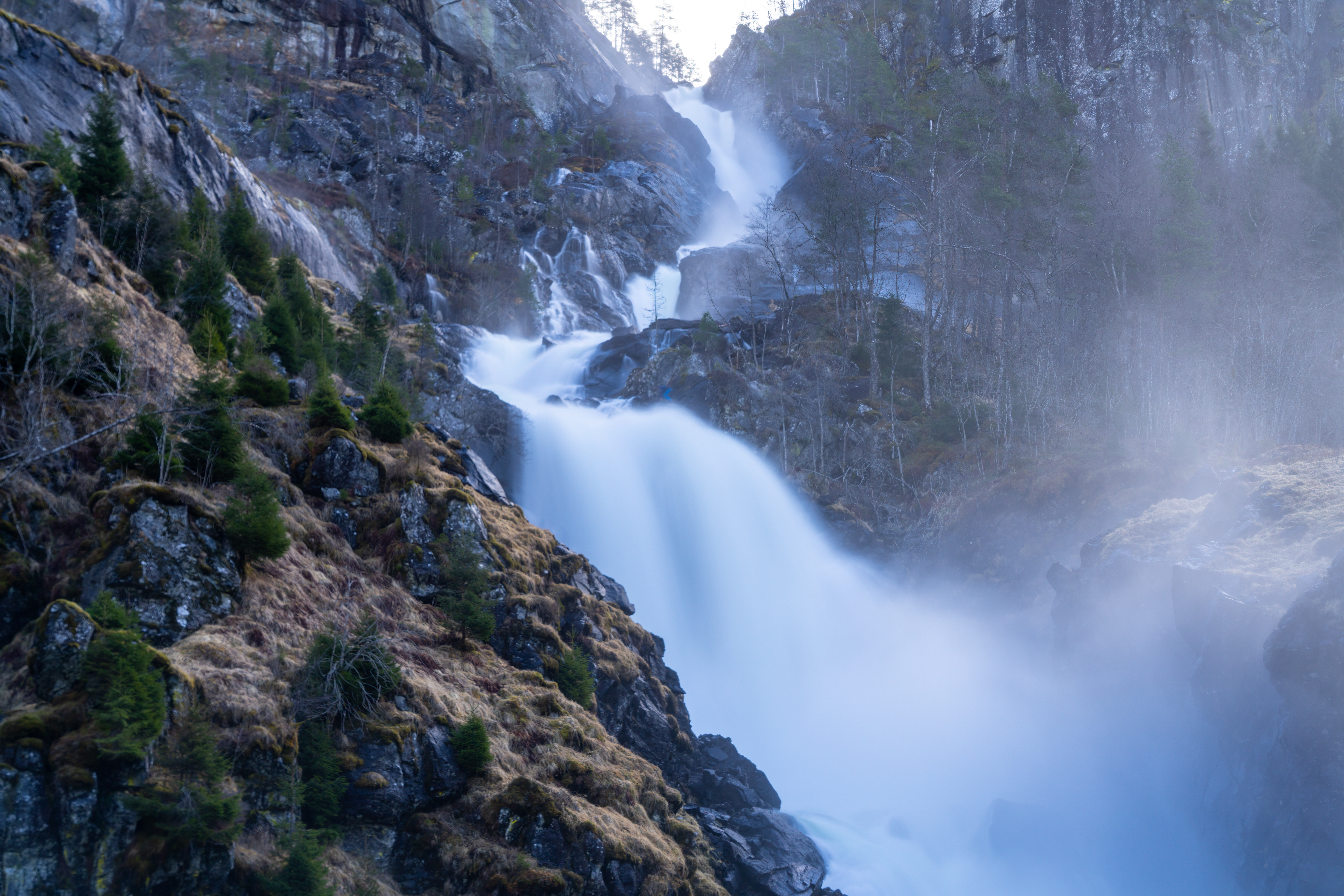 Låtefossen — dolina Oddadalen