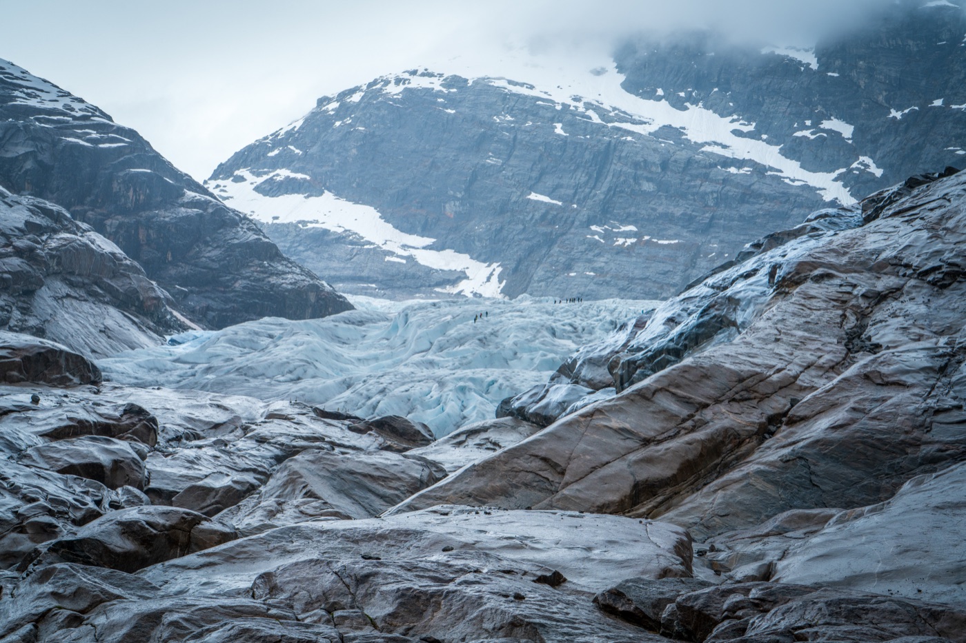 Panorama Nigardsbreen i doliny Jostedalen